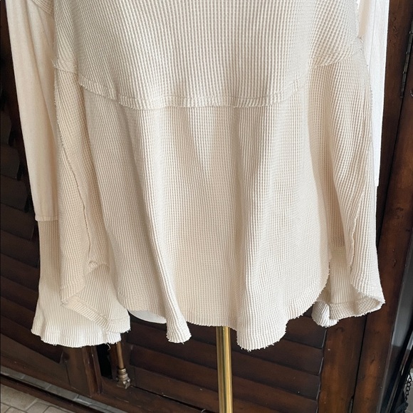 POL Mixed Media Cream V-Neck Button Detail Women's Top Blouse Small - Picture 4 of 9